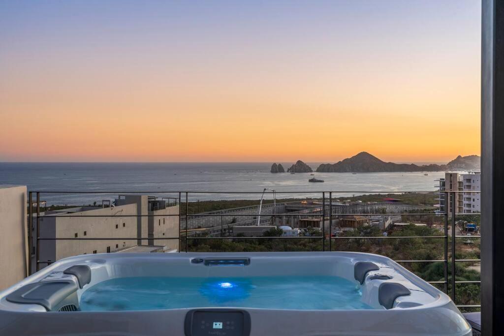 Best View Rooftop With Heated Jacuzzi Apartment Cabo San Lucas Exterior photo